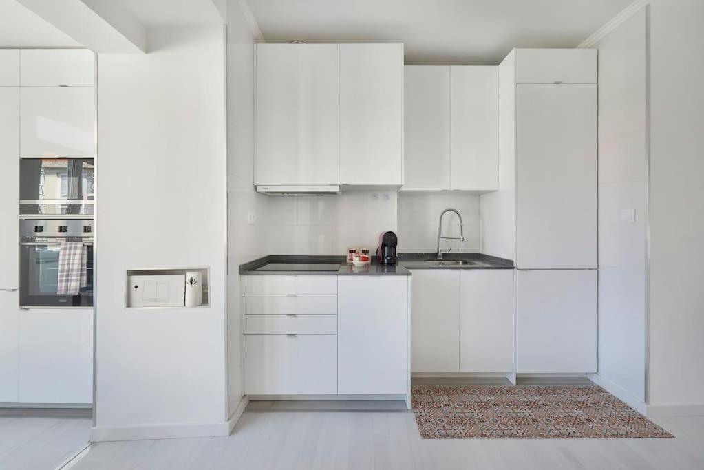 Apartment Bright Brand In Center With Ac Lissabon