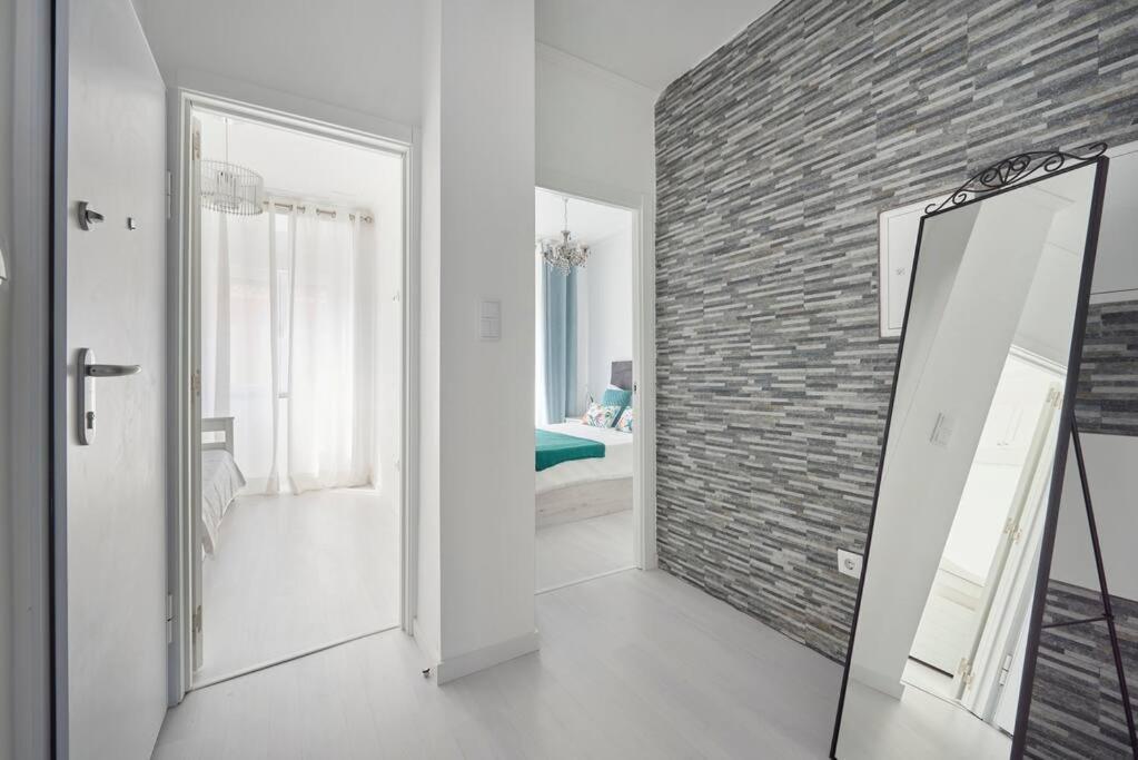 Apartment Bright Brand In Center With Ac Lissabon